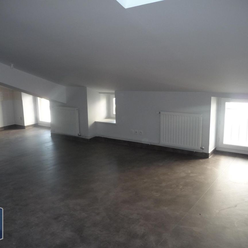 Location Appartement 1 pièce 30m² ST ETIENNE 42100 - Photo 1