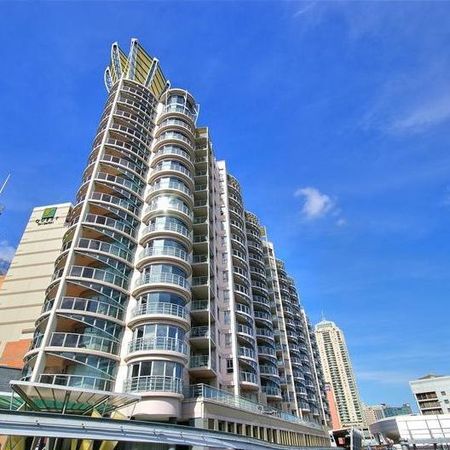 2 BEDROOMS WITH HUGE BALCONY AND HARBOUR VIEWS - Photo 2