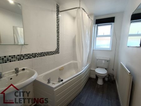 2 Bedroom Apartment - Photo 5