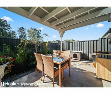 MODERN & FILLED WITH NATURAL SUNLIGHT - Photo 4