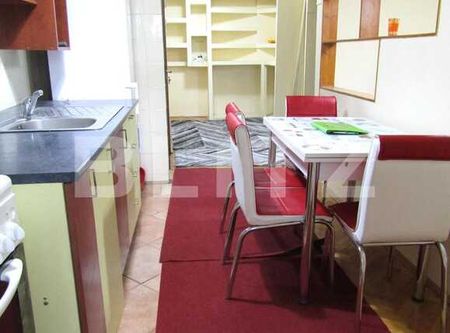 Apartament 3 camere, 70 mp, etaj intermediar, zona Big - Fotografie 5
