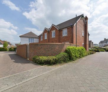 3 bedroom semi-detached house to rent - Photo 6