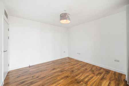 3 bedroom apartment to rent - Photo 3