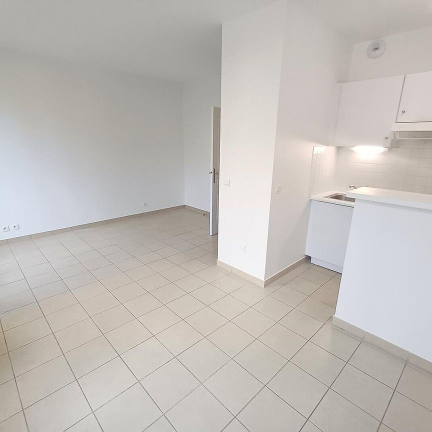 location Appartement T1 DE 31.3m² À VERSAILLES - Photo 1