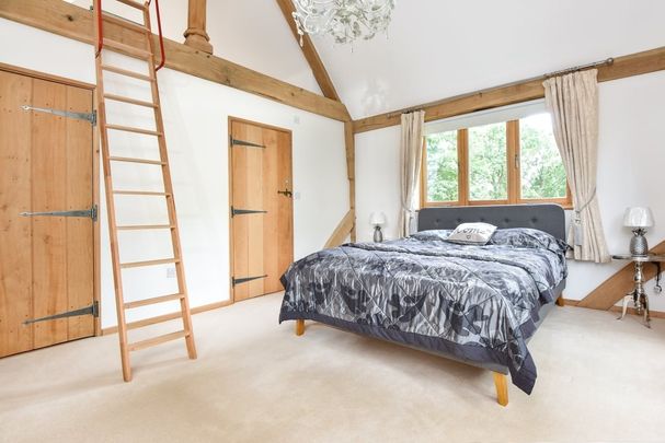 5 bedroom detached house to rent - Photo 1