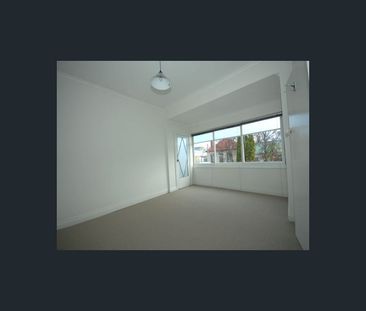 24 Wellington Street, North Hobart, Tas 7000 - Photo 2