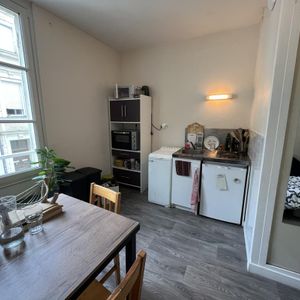 Location Appartement 1 pièce 19m² ANGERS 49100 - Photo 2