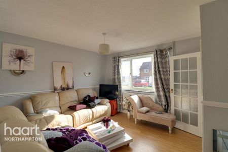 3 bedroom terraced house to rent - Photo 2