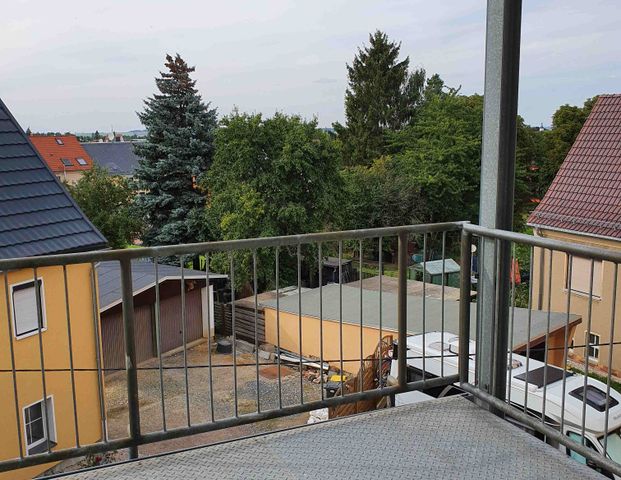 schöne 2- Raum Wohnung mit Balkon in Planitz zu vermieten - Photo 1