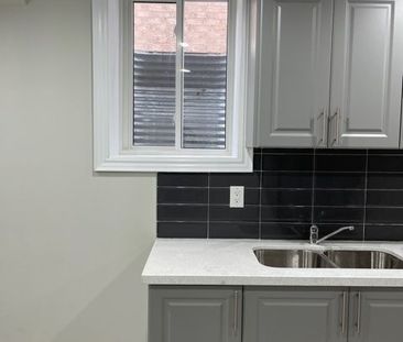 For Lease - 78 Saint Dennis Road, Brampton, Ontario - Photo 6