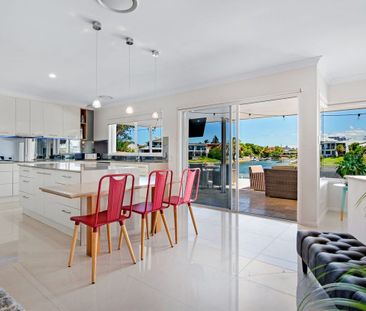 27 Flamingo Key, Broadbeach Waters QLD 4218 - House For Rent | Domain - Photo 2