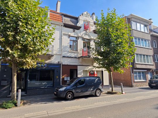 Gerenoveerd duplex-appartement met 2 slpks in het centrum van Hasselt - Photo 1
