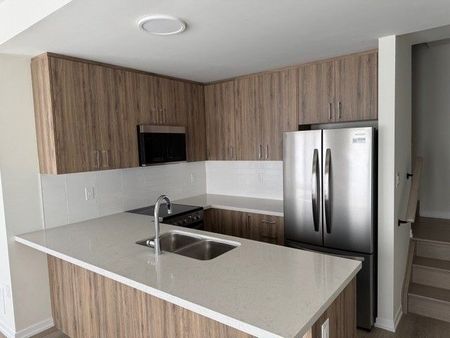 For Lease - 118 Matawin Lane, Richmond Hill, Ontario - Photo 4