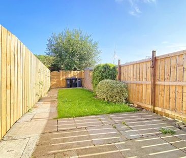 2 bedroom terraced house to rent - Photo 4