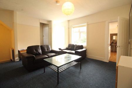 3 bedroom flat to rent - Photo 4