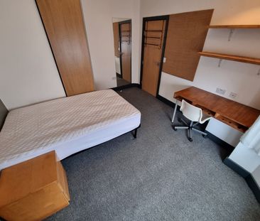 9 Bed Terraced House, Great Western St, M14 - Photo 6