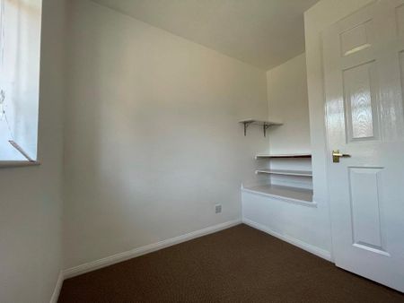 3 bedroom semi-detached house to rent - Photo 3