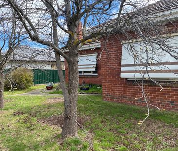 Castlemaine - Photo 2