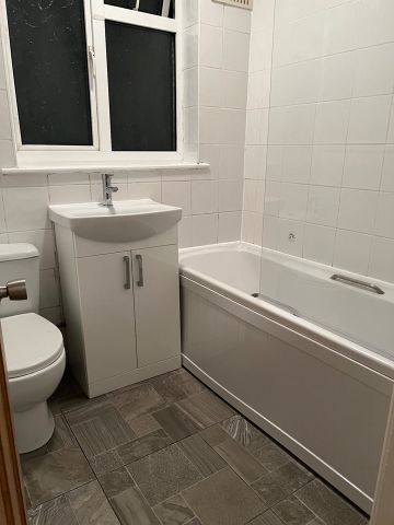 Room in a Shared House, Oldstead Road, BR1 - Photo 5