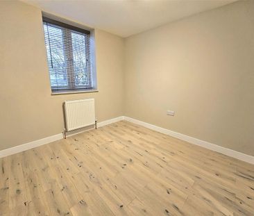 6 bedroom semi-detached house to rent - Photo 4