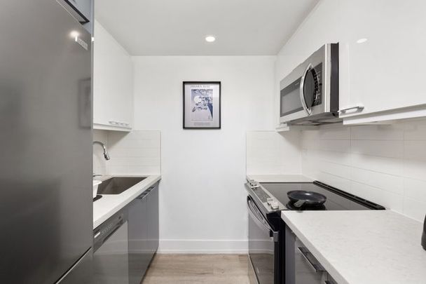 Flex Premium with Balcony - 201 Sherbourne - Photo 1