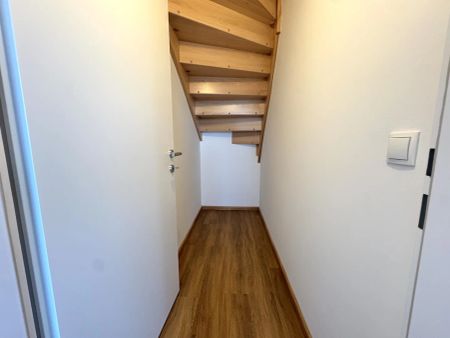 Hochwertige Dachgeschosswohnung mit Terrasse sowie Klimaanlage - Erstbezug - Unbefristet - Photo 5