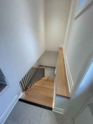 For Lease - 1 Random Street, Toronto, Ontario - Photo 1