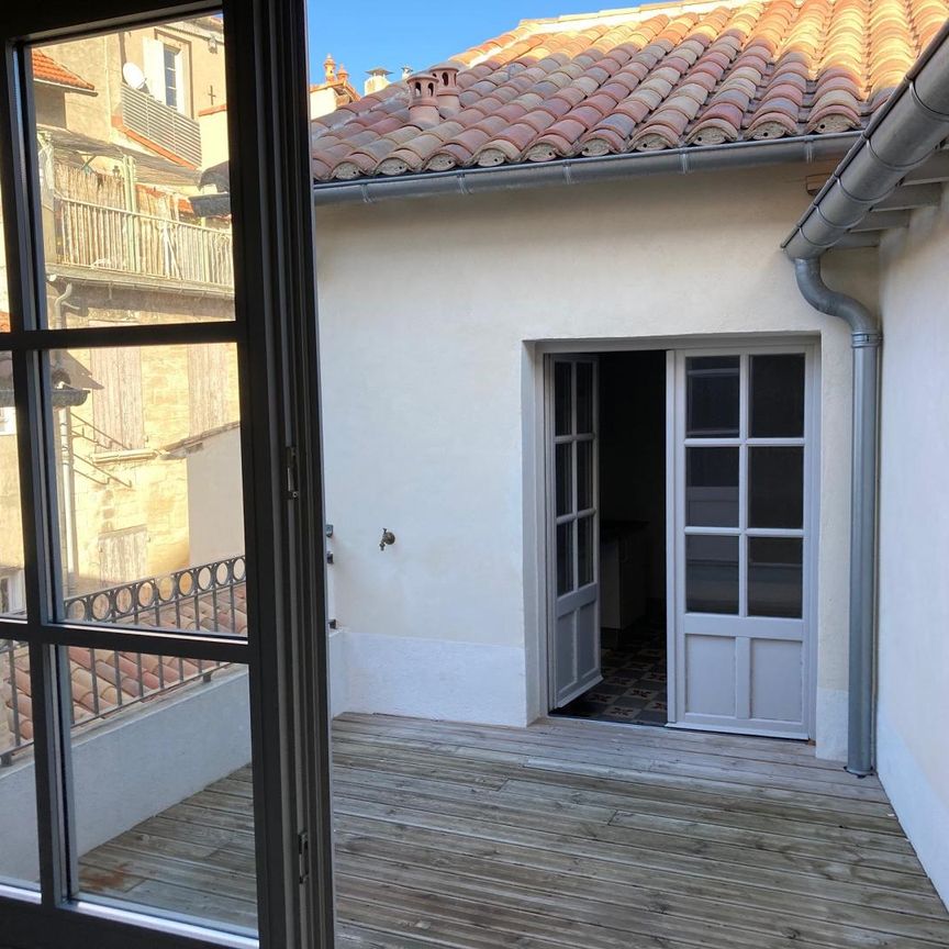 location Appartement F3 DE 79.43m² À AVIGNON - Photo 1