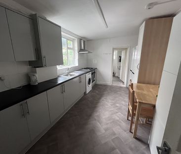 Room in a Shared House, Buxton Road, E15 - Photo 4