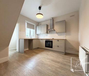 Christchurch Crescent, Gravesend - Photo 4