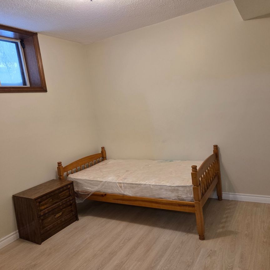 For Lease - 320 Spring Gate Boulevard Unit# Basement, Vaughan, Ontario - Photo 1