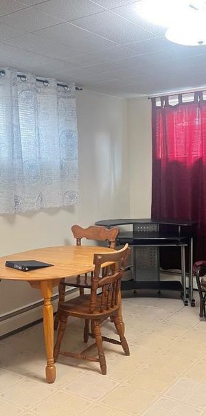 Chambre à louer pour étudiant-e seulement - Photo 1