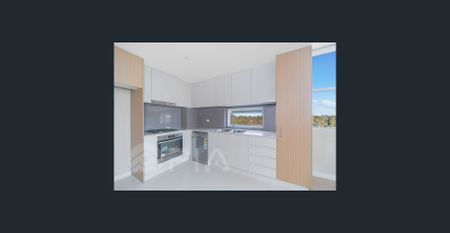 Modern 2 bedroom apartment close to amenities for lease - Photo 3