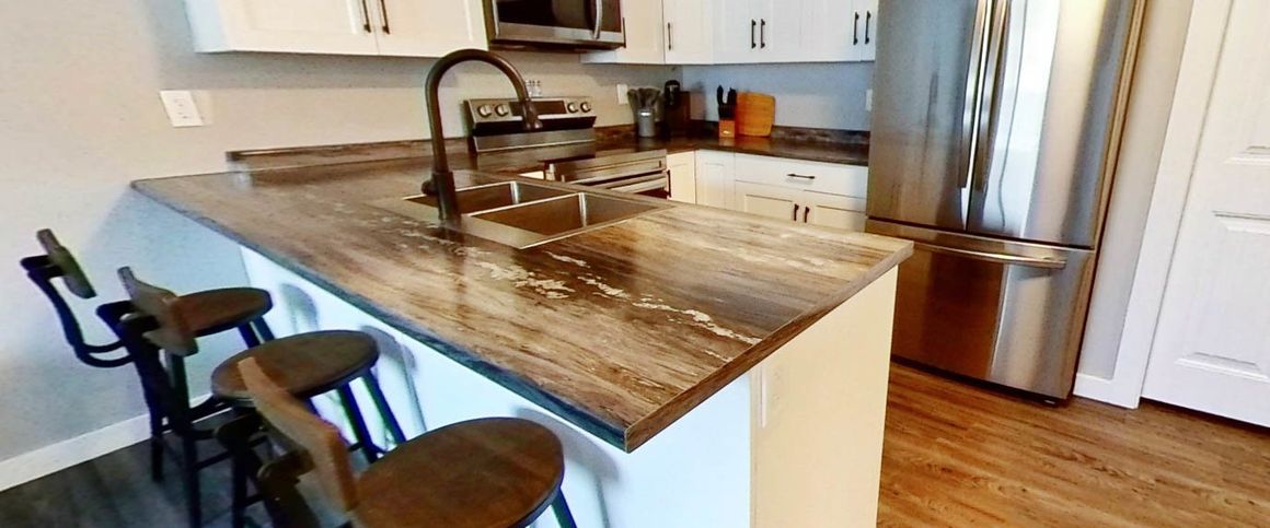 500-508 - 5021 49th Residential - 1 - Furnished - Photo 1