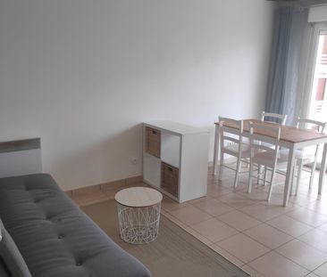 Location Appartement 2 pièces 39m² VICHY 03200 - Photo 2