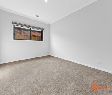 Stunning Family Home with Multiple Ensuites in Prime Tarneit Location! - Photo 1