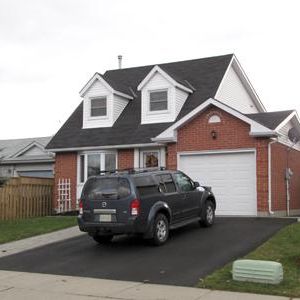 158 Mcarthur - Photo 1