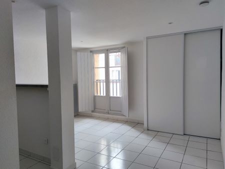 Location Appartement 1 pièce 20m² NARBONNE 11100 - Photo 3