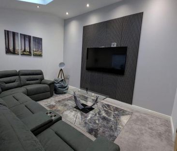 4 bedroom bungalow to rent - Photo 1