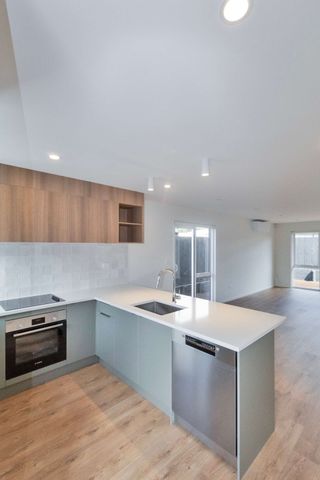 Stunning New Build Home on Claymore Street - Photo 4