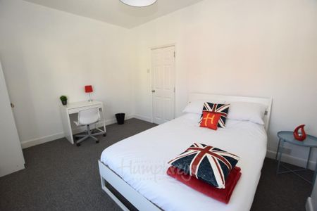5 bedroom terraced house to rent - Photo 2