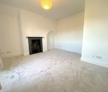 The Green, Bristol, Stoke Gifford - Photo 1