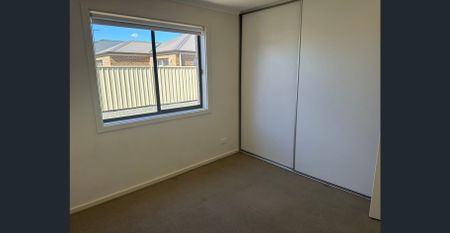 *** Applications Closed*** Modern 3-Bedroom Home in a Quiet, Convenient Location - Photo 2