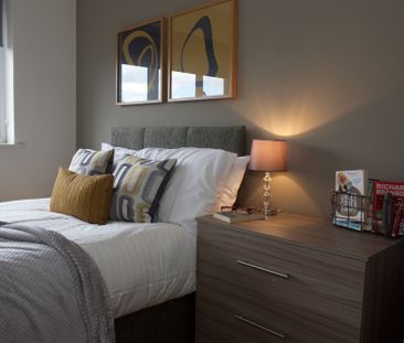 High-End Boutique Accommodation for Working Professionals - Photo 1