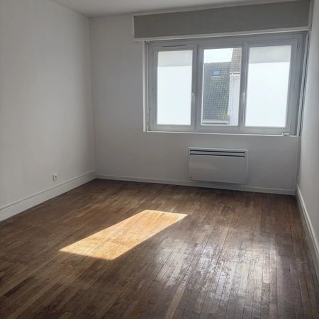 Location Appartement 2 pièces 41m² LE PORTEL 62480 - Photo 3