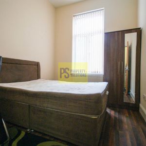 88-90 Meriden Street - Photo 2