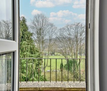 London Road, High Wycombe, Buckinghamshire,HP11 - Photo 1