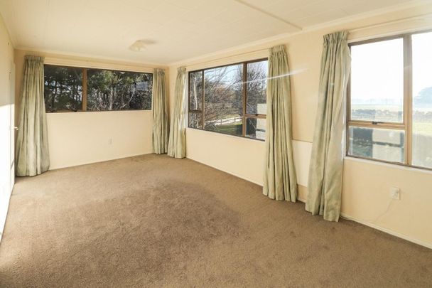 Country living with the city on your door step. - Photo 1