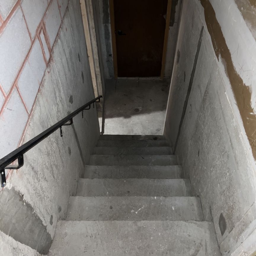 For Lease - 121 Jackman Crescent, Vaughan, Ontario - Photo 1