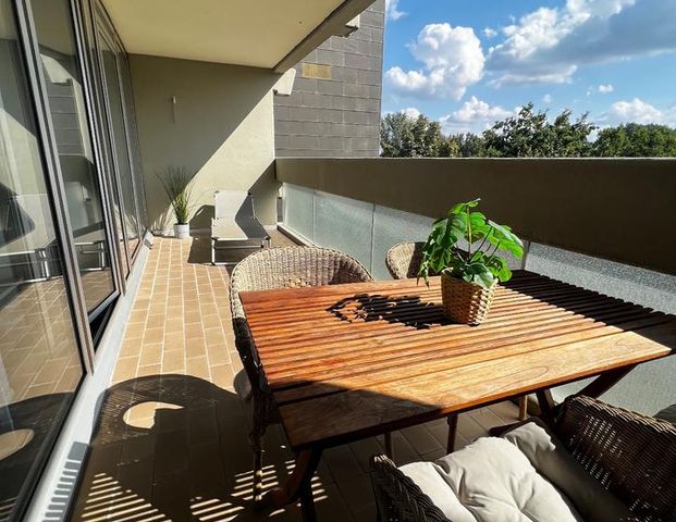 Möblierte 2-Zimmer-Wohnung mit Loggia & modernem Duschbad - Foto 1